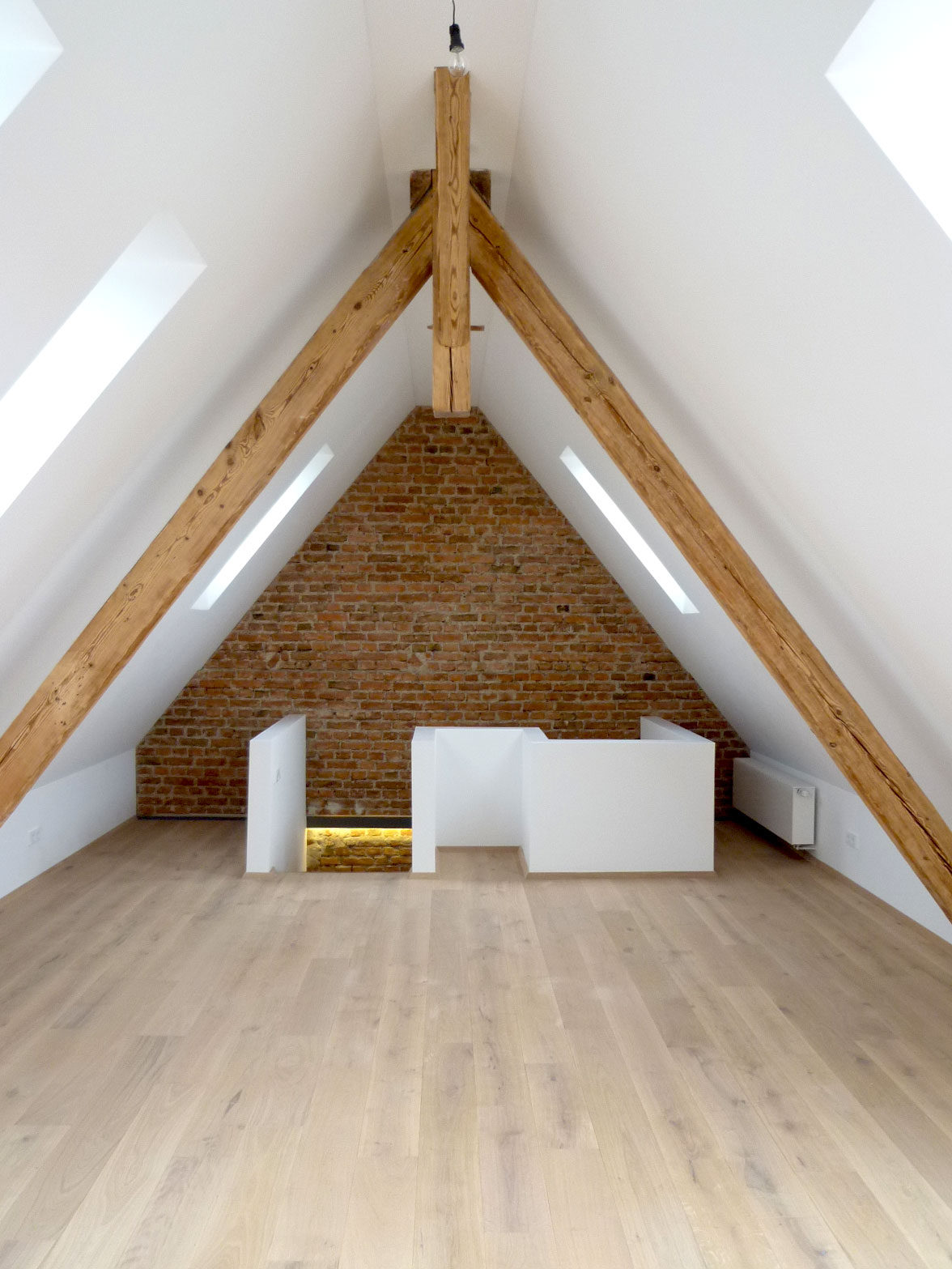 attic MS15